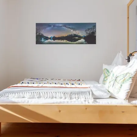 Gastehaus Zeitraum B&B 아드몬트