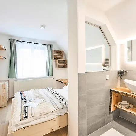 Gastehaus Zeitraum Bed & Breakfast