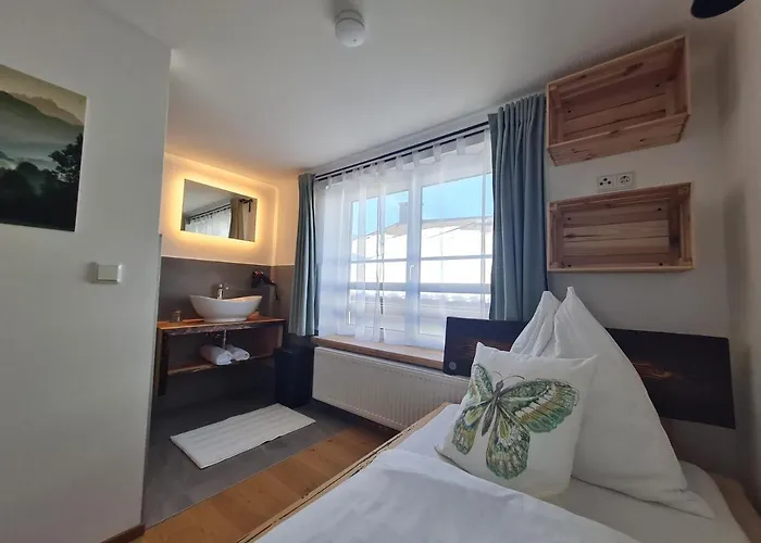 Gastehaus Zeitraum فندق مبيت وإفطار *