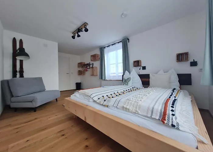 Gastehaus Zeitraum أدمونت